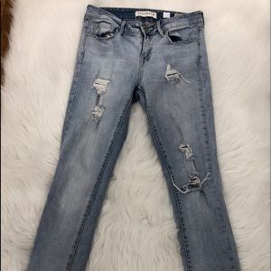 Bullhead Straight Light Wash Jean Size 5